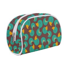 Vector-illustration-seamless-pattern-with-cartoon-duck Makeup Case (small) by Vaneshart