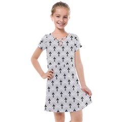 Black And White Art-deco Pattern Kids  Cross Web Dress by Dushan