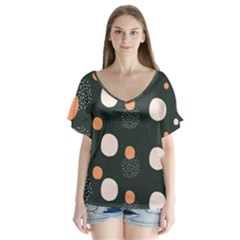 Black Peach White  V-neck Flutter Sleeve Top by Sobalvarro