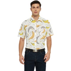 Seamless Stylish Pattern-with-fresh-yellow-bananas-background Men s Short Sleeve Pocket Shirt  by Wegoenart