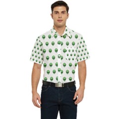 Aliens Ufo Fantasy Pattern Men s Short Sleeve Pocket Shirt  by Wegoenart