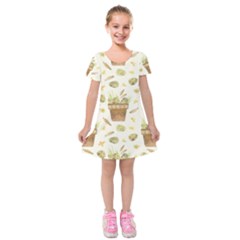 Plant Pot Easter Kids  Short Sleeve Velvet Dress by ConteMonfrey