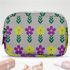 Pattern Flowers Art Creativity Make Up Pouch (small) by Uceng