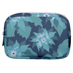 Graphic Design Wallpaper Abstract Make Up Pouch (small) by Ravend