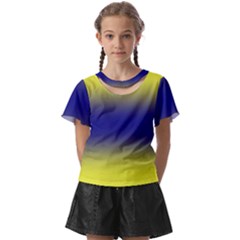 Electric Yellow To Navy Blue Bilinear Gradient Kids  Front Cut T-shirt by GradientsOmbre