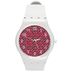Retro Girl Daisy Chain Pattern Pink Round Plastic Sport Watch (m) by snowwhitegirl