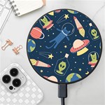 Seamless-pattern-with-funny-aliens-cat-galaxy Wireless Fast Charger(Black) Front
