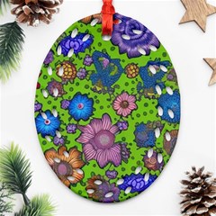 Mid Century Retro Floral 1970s 1960s Pattern 59 Ornament (oval Filigree) by violetheavensky